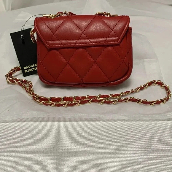 BADGLEY MISCHKA Mini Purse, shoulder bag. NWT. Vegan Leather. - Picture 2 of 4